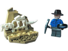 LEGO Jurassic World 122334 Alan with Dino Skeleton Paper Bag