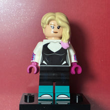 Gwen Stacy / Spider Gwen - Spider-Man Across the Spider-Verse (colspi04)