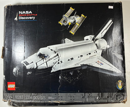 LEGO Icons 10283 NASA Space Shuttle Discovery