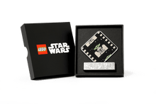 LEGO Star Wars The Mandalorian & Grogu Display