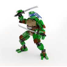 Leonardo - B3 Customs TMNT Figure